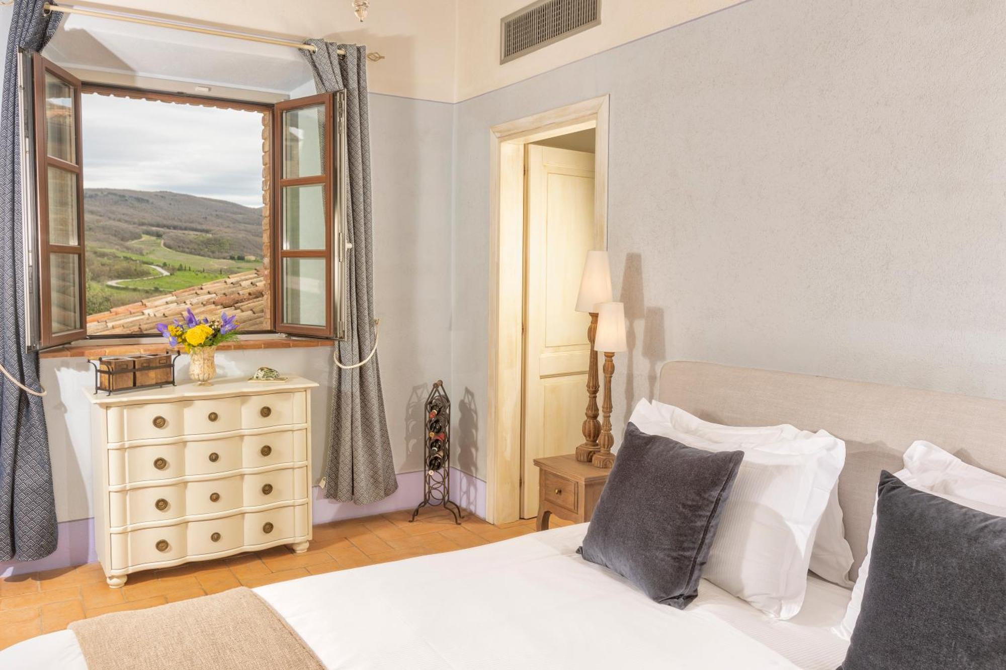Podere Val D'orcia - Tuscany Equestrian *